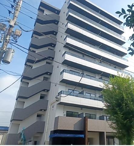 飯能市栄町のマンションの建物外観