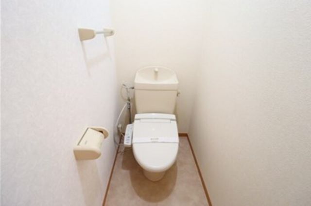 【流山市野々下のアパートのトイレ】