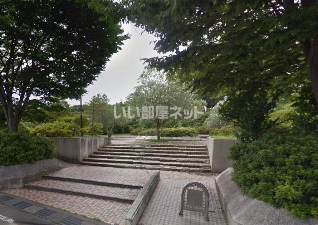 【エクセレント旭ヶ丘の公園】