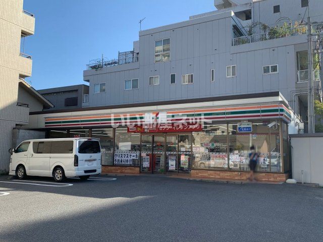 【PREDEAR舟入本町リバーテラスのコンビニ】