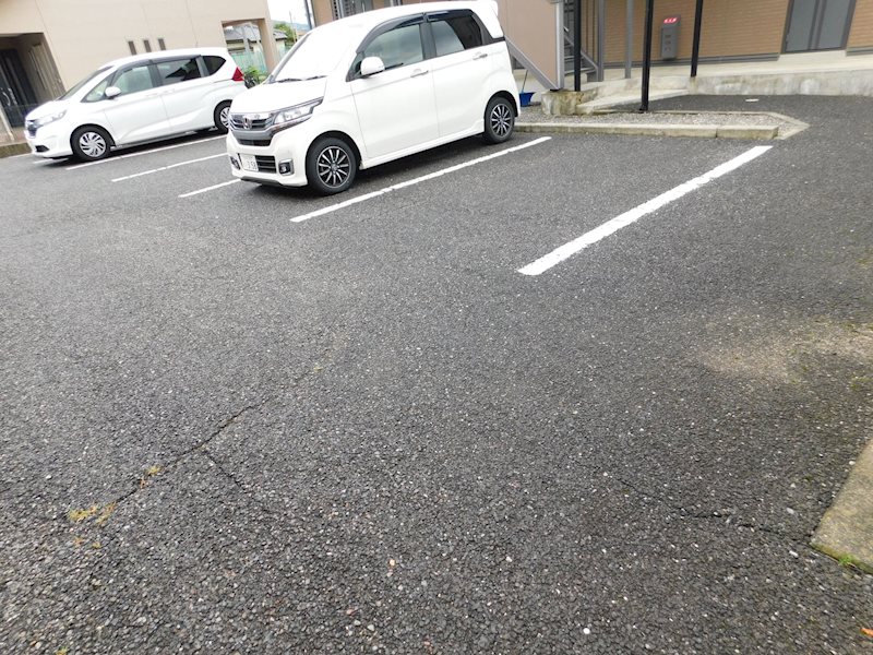 【幸ー歩1024Cの駐車場】