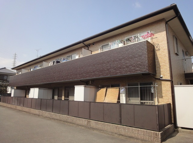 【タカラハイツの建物外観】