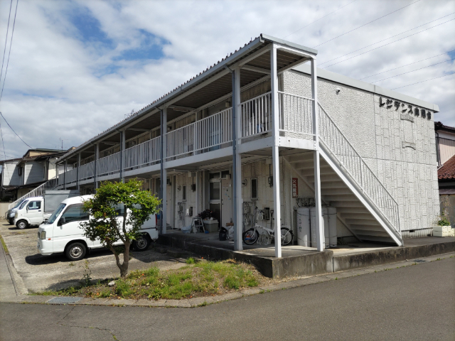 レジデンス向陽台の建物外観