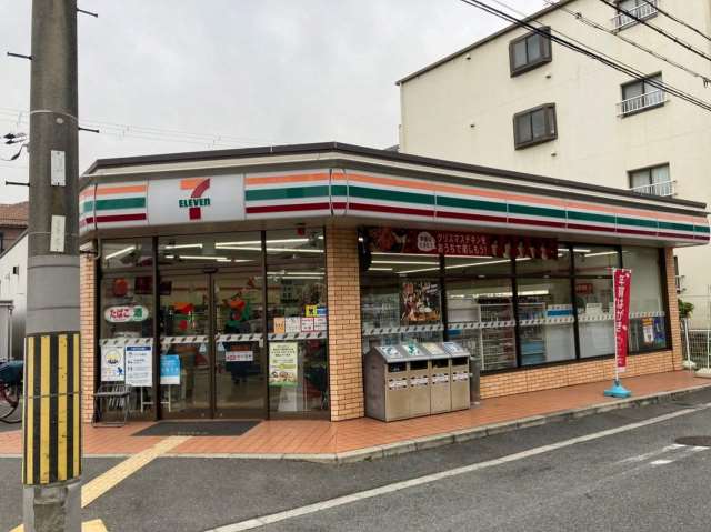 コンビニ　セブンイレブン（コンビニ）まで1296m