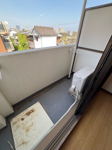 バルコニー　バルコニーがあります