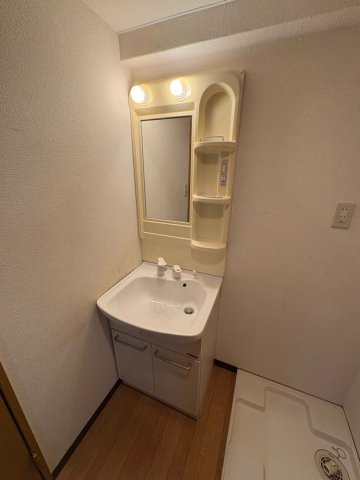 洗面設備　使いやすい洗面所です