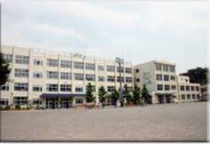 小学校　福生市立福生第五小学校（小学校）まで539m