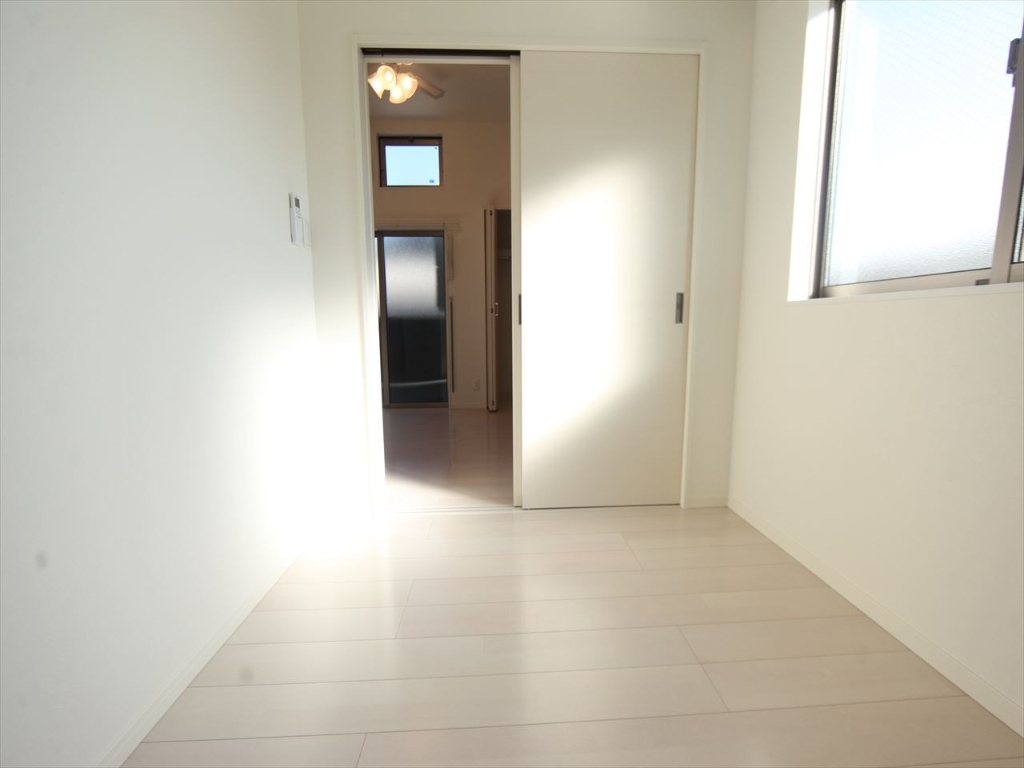 その他部屋・スペース　ＬＤＫ8.6帖　洋室3.7帖　上段ロフト6.4帖