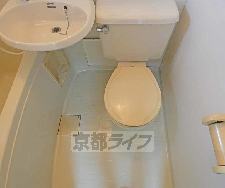 トイレ　ユニットバスです