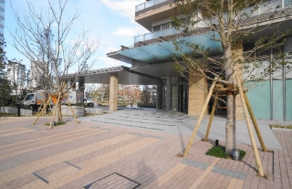 エントランス　☆落ち着いたエントランスです☆