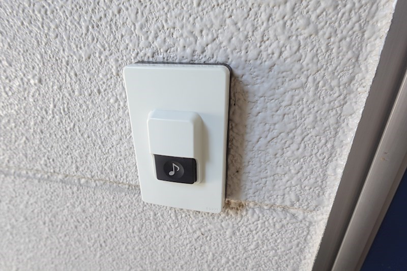 セキュリティ　玄関チャイム