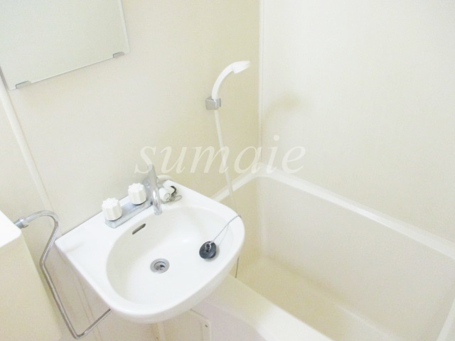 バス・シャワールーム　お風呂です。