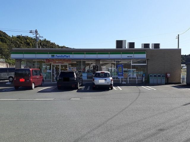コンビニ　ファミリーマート 湖西坊瀬店（コンビニ）まで650m