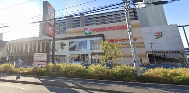 中学校　厚木市立厚木中学校（中学校）まで939m