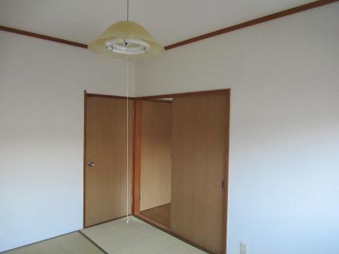 居室・リビング　室内