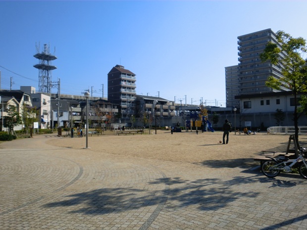 公園　加島駅前公園（公園）まで79m
