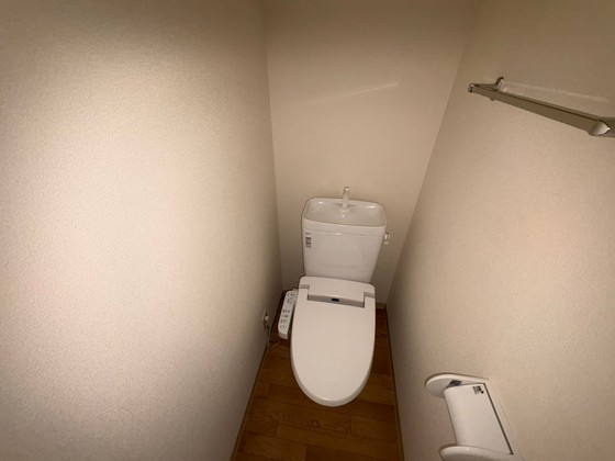 トイレ　※別部屋の写真です