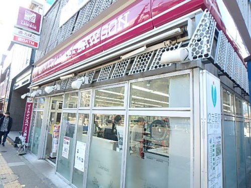 コンビニ　ナチュラルローソン 東大赤門前店（コンビニ）まで154m