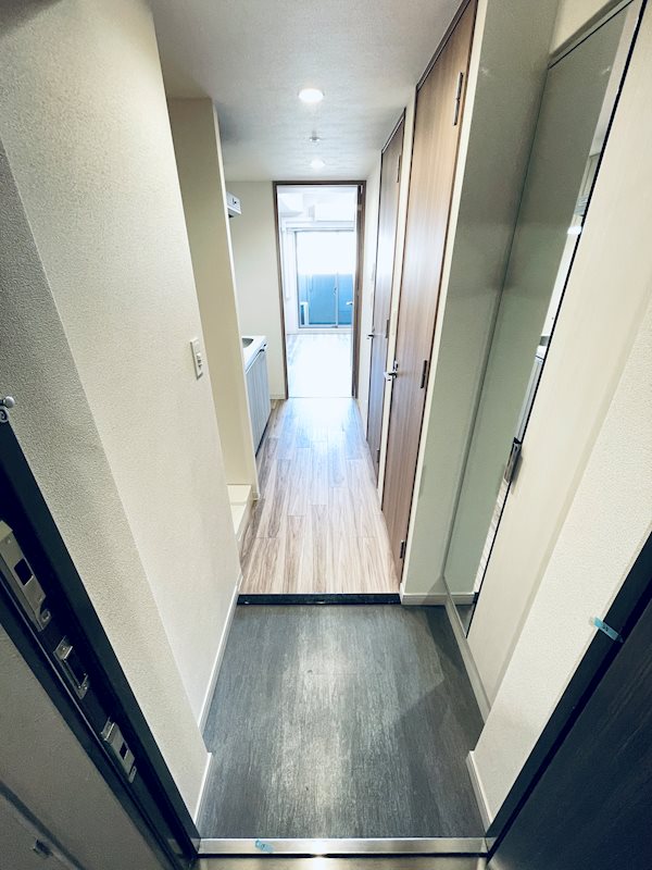 玄関　※別のお部屋の写真です