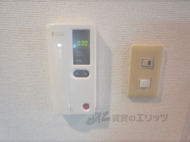 その他設備　給湯器リモコン