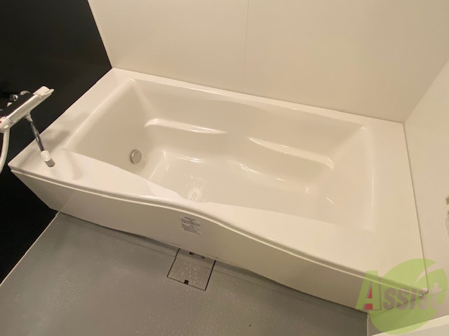 バス・シャワールーム　疲れた時はゆっくり湯船につかってみてはいかがでしょうか。