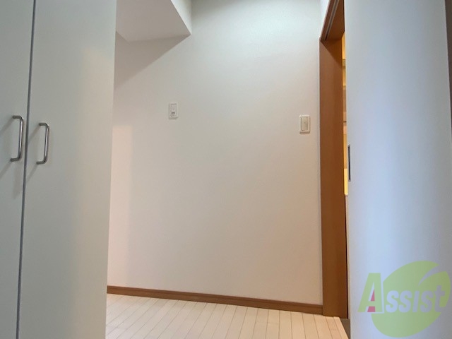 玄関　玄関から撮影してみました。開放感がありますね。