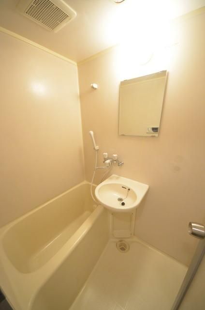 バス・シャワールーム　☆