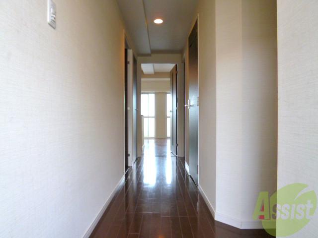 収納　玄関をあけるとこんなかんじで～す。