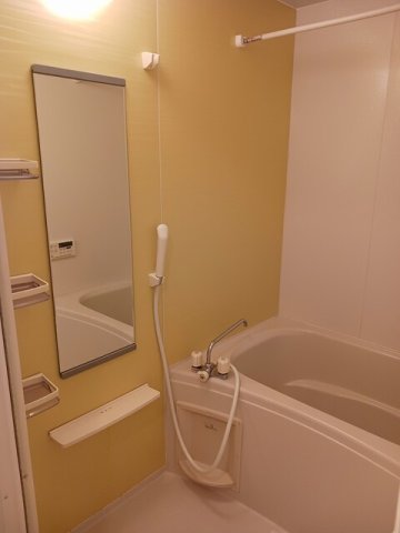 バス・シャワールーム　きれいなお風呂です