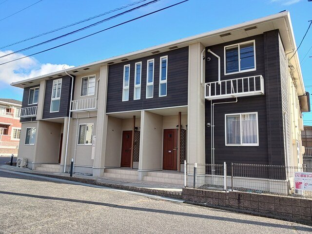 建物外観　落ち着いた雰囲気の外観です