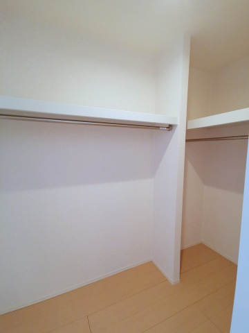 収納　ウォークインクローゼット