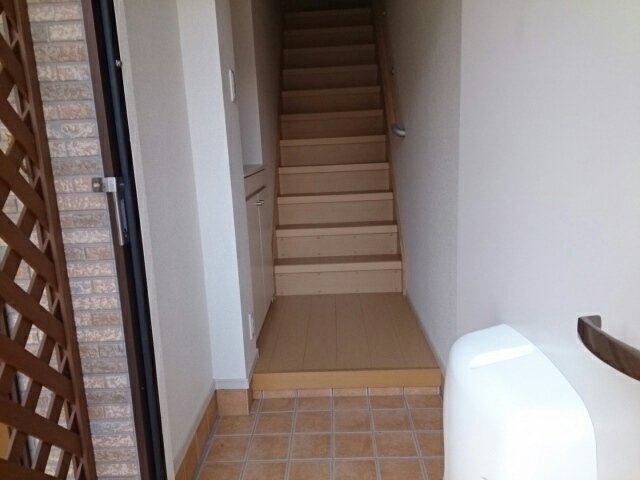 玄関　落ち着いた玄関です