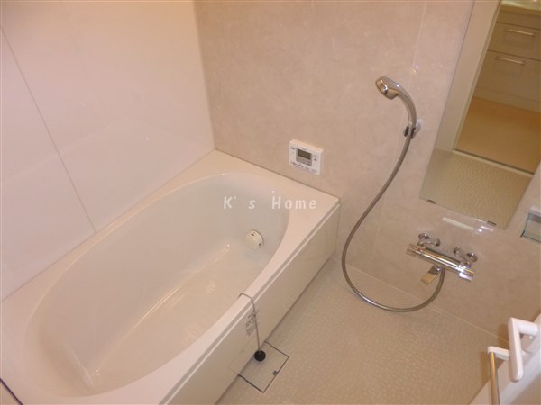 バス・シャワールーム　高温差し湯機能付