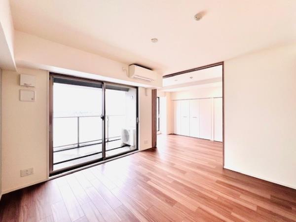 居室・リビング　ゆったりとした居間です