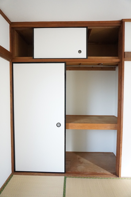 収納　天袋付☆押入タイプは奥行があるので、収納らくらくです♪