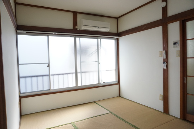 居室・リビング　和室のお部屋はしっとりと落ち着いた雰囲気で癒されます☆