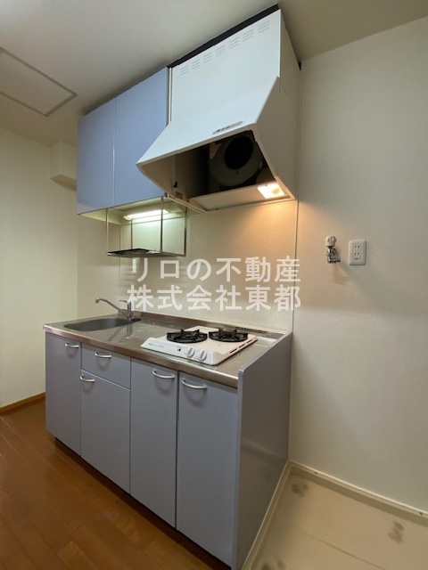 キッチン　システムキッチンは調理スペースも広くストレスなくお料理可能♪