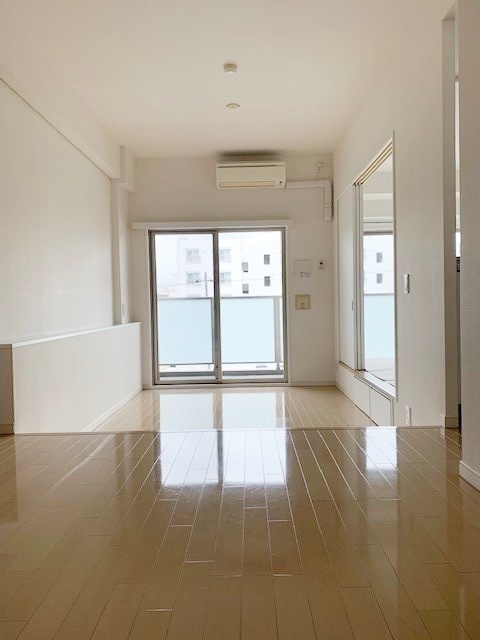 居室・リビング　使いやすい形の為、レイアウトを楽しめます♪