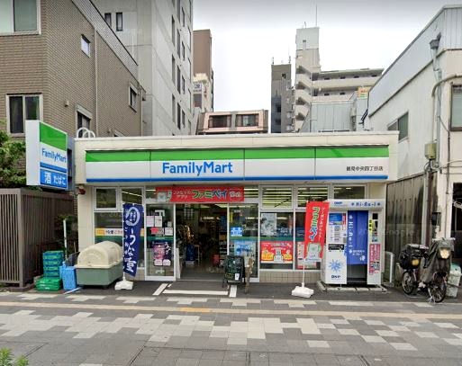 コンビニ　ファミリーマート（コンビニ）まで144m