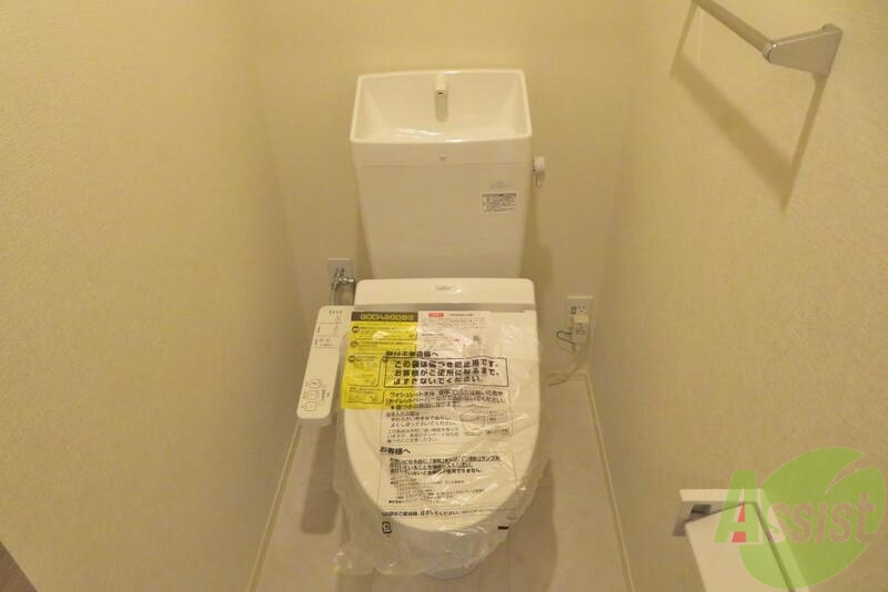 トイレ　温水機能トイレで毎日快適に使用出来ますね。