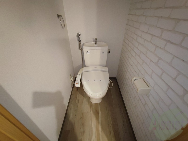 トイレ　トイレです。ウォシュレット付を探している方、おすすめです。