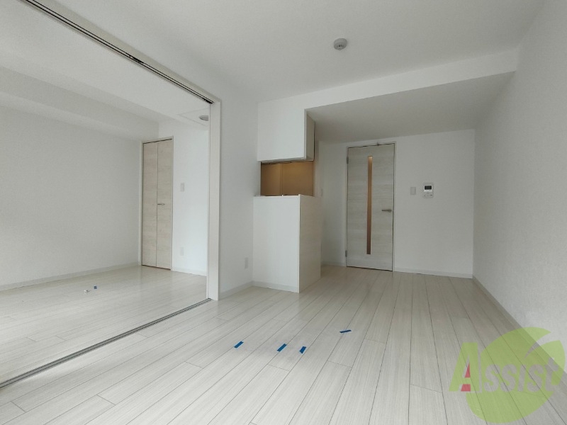 居室・リビング　広くてきれいなリビングです！快適に過ごせそうですね。