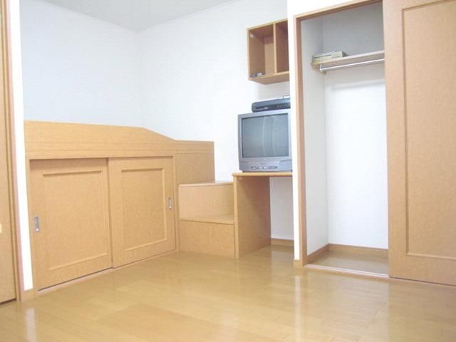 居室・リビング　日当りの良いお部屋です♪