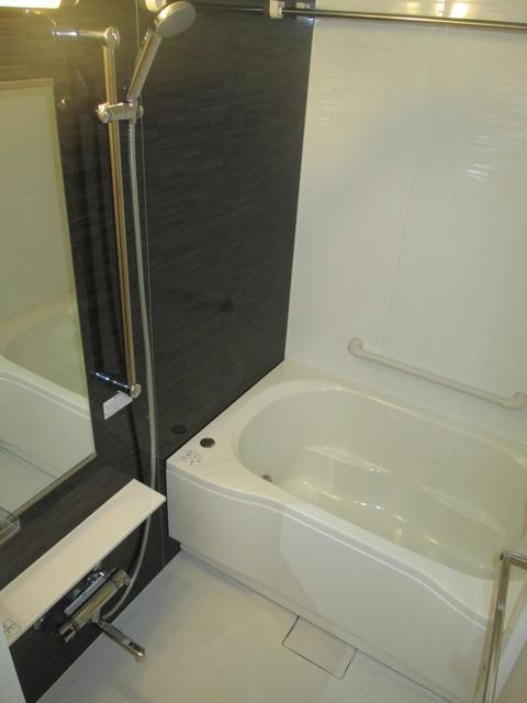 バス・シャワールーム　★★給湯追い焚きバスルーム★★