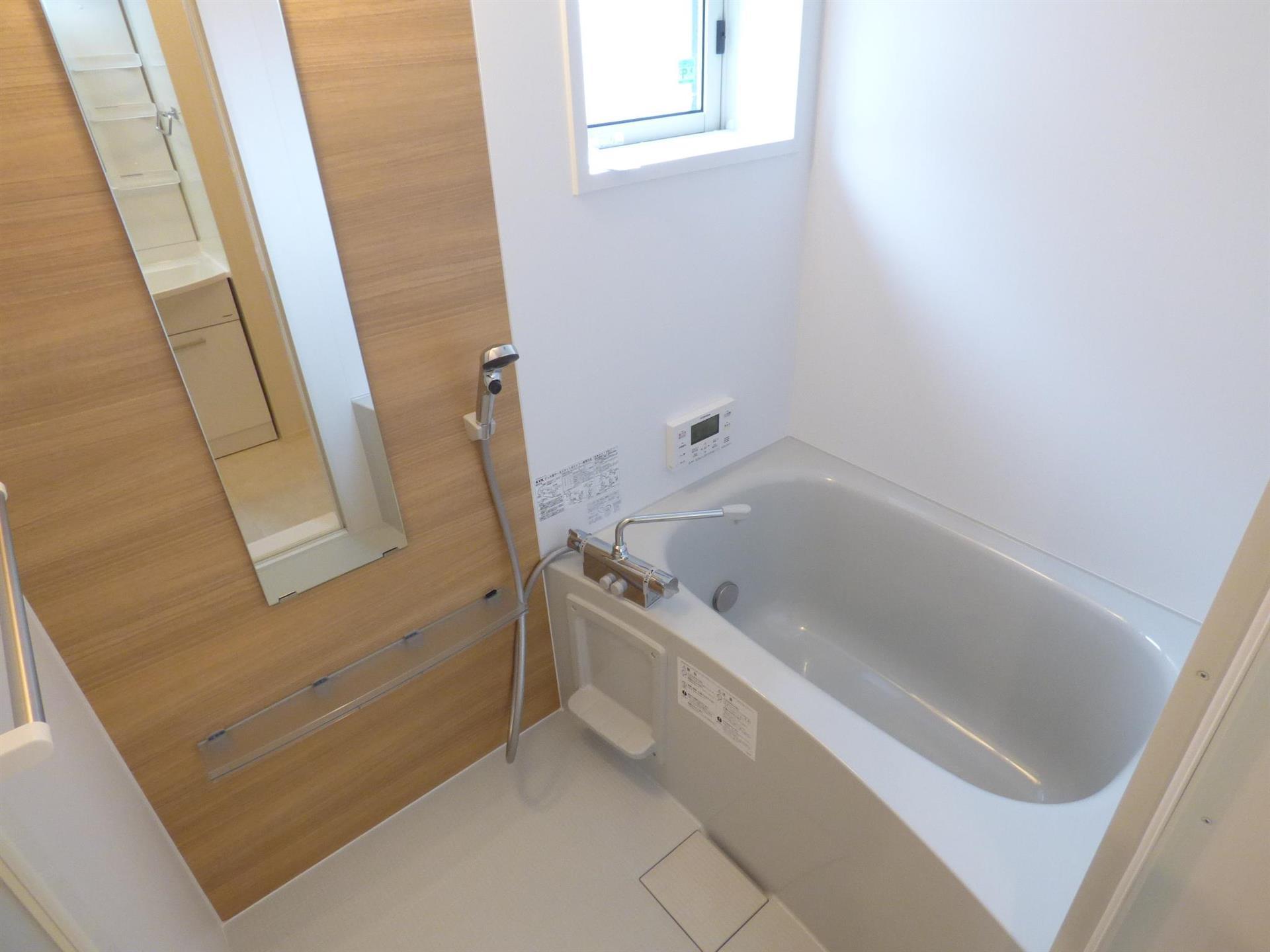 バス・シャワールーム　バス