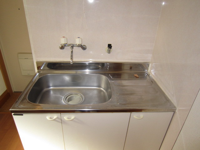 キッチン　写真は別号室になります