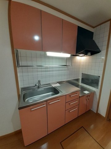 キッチン　コンパクトなキッチンで掃除もラクラク