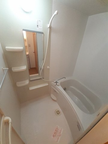 バス・シャワールーム　日々の疲れを癒すお風呂付です