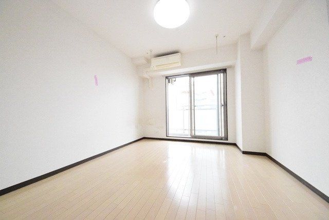 居室・リビング　★洋室日当たり良好！★