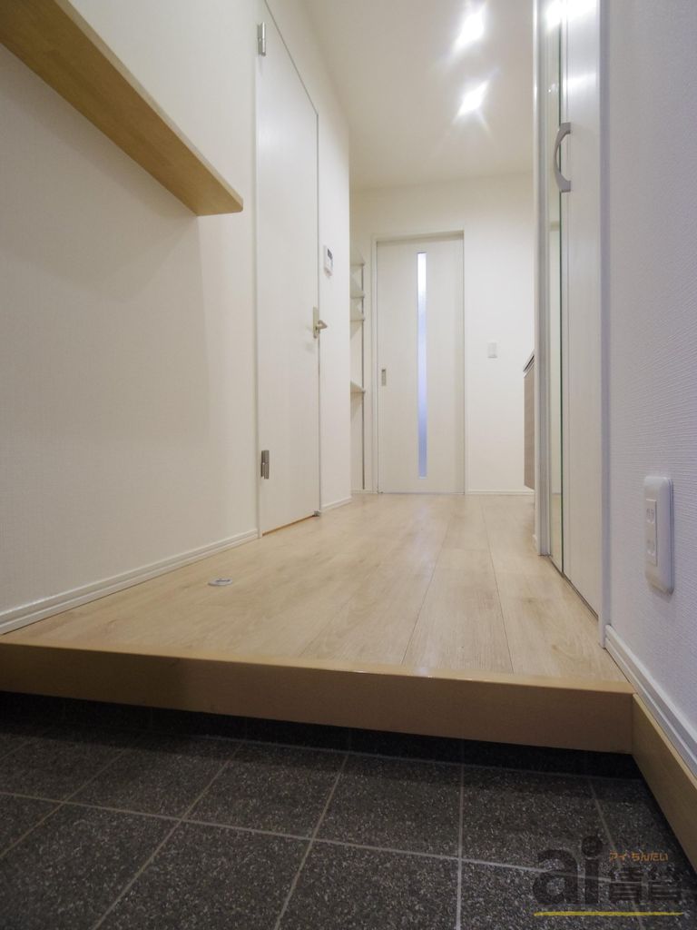 玄関　※写真同仕様※